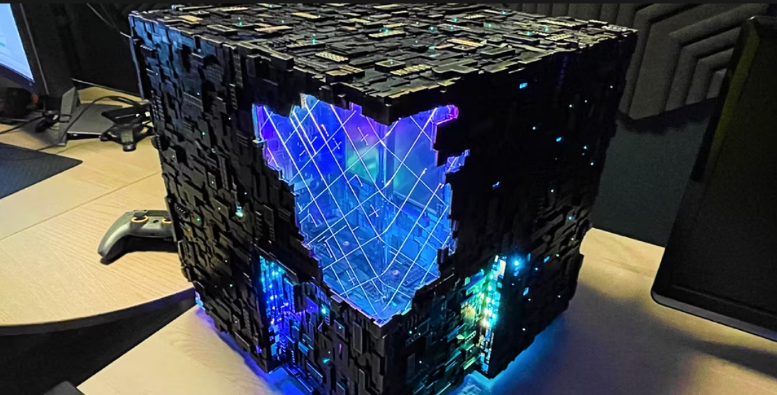Star Trek Artifact Borg Cube ATX Gaming PC Review by Screen Rant