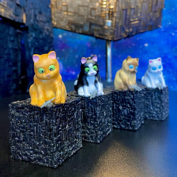 Borg Cat Statue 3.5" - Send us a pic of your furbaby! / No LED light