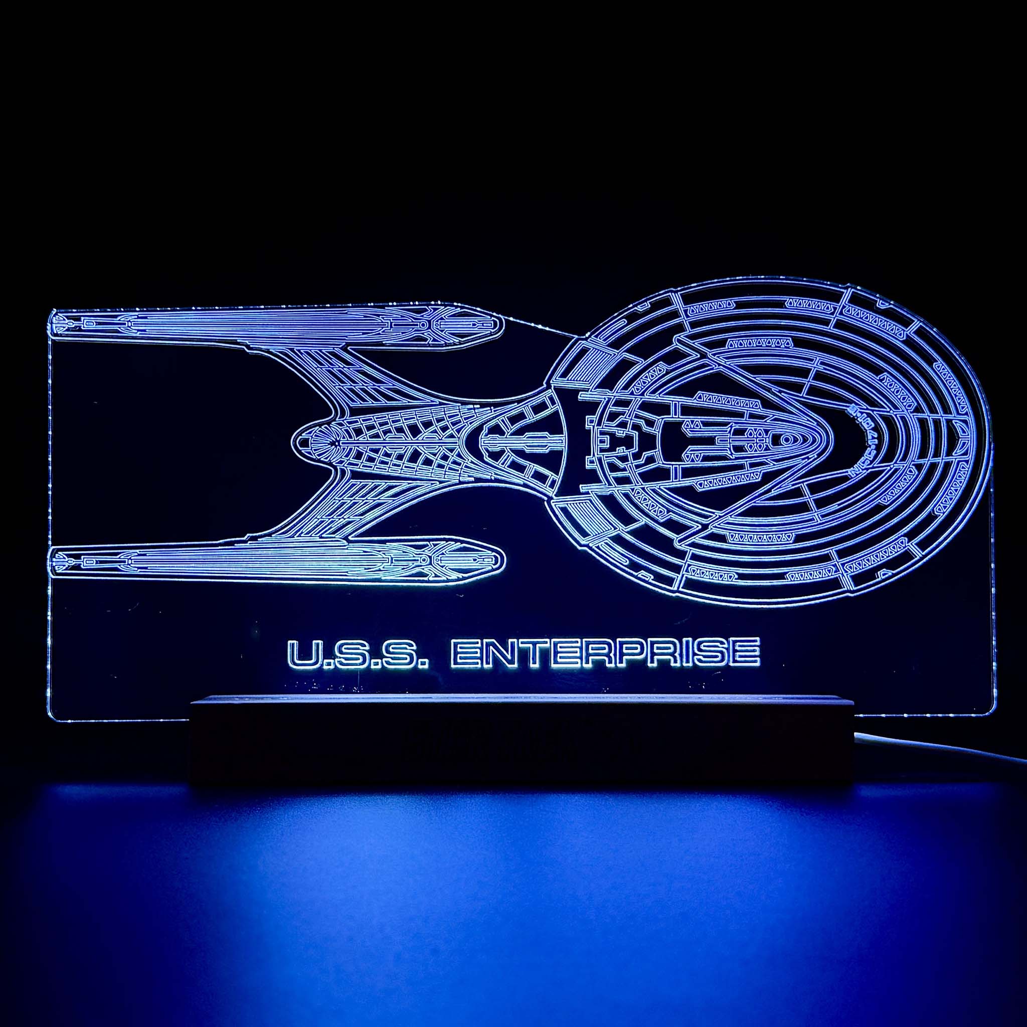 Star Trek NCC-1701-E Wireframe LED Lamp – CherryTree Inc